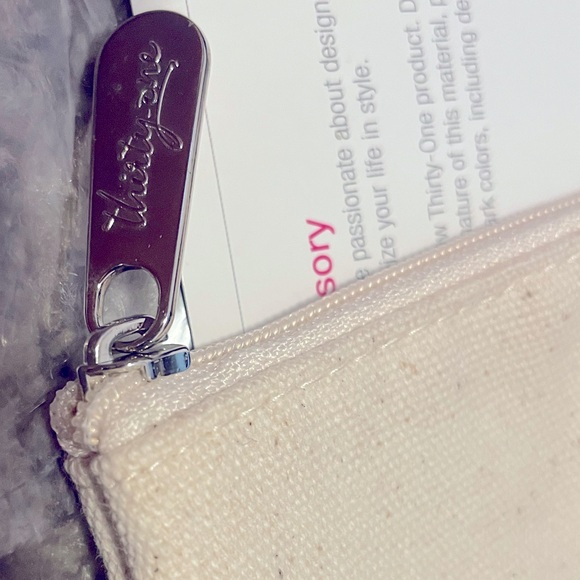 Thirty One Canvas Zipper Pouch Bag  10x6 Inspirational Personalization NEW - Picture 5 of 7